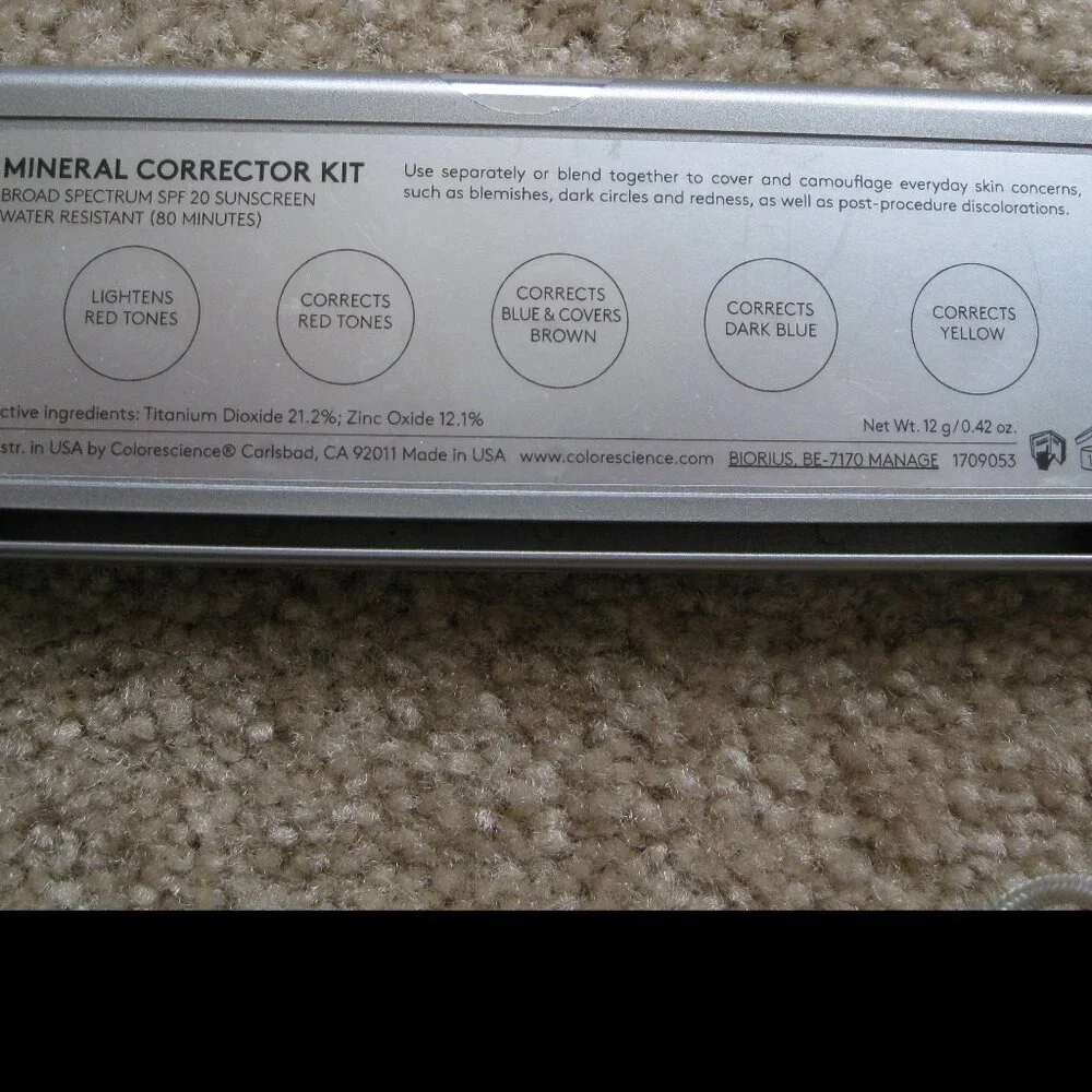 ColorScience Mineral Corrector Kit 5 color compact w/ Mirror